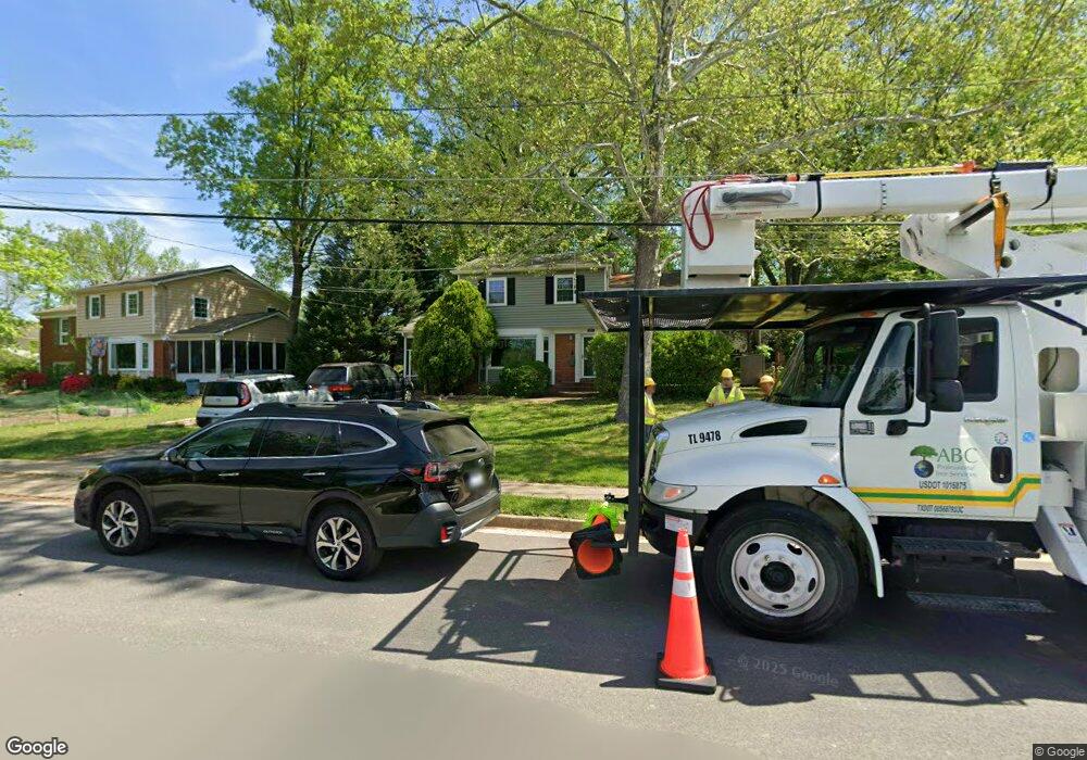 8615 Stockton Pkwy, Alexandria, VA 22308 - photo 1