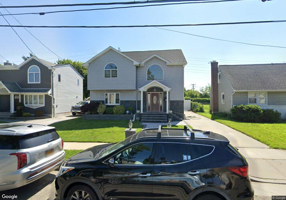 108 Bruce Terrace, Mineola, NY 11501 - photo 1