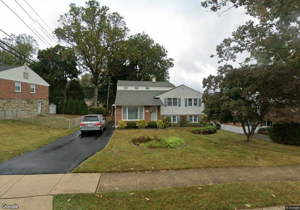 2949 Eastburn Rd, Broomall, PA 19008 - photo 1