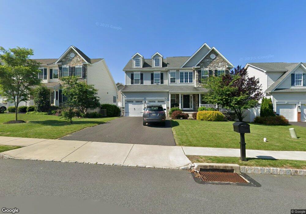 2193 Danville Dr, Pennsburg, PA 18073 - photo 1