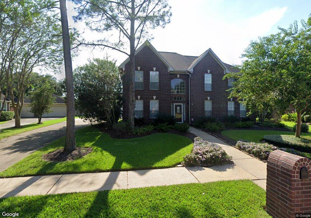 1604 Keystone Dr, Friendswood, TX 77546 - photo 1