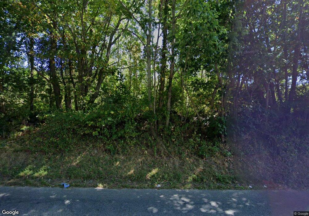 457 Sharps Lot Rd, Swansea, MA 02777 - photo 1