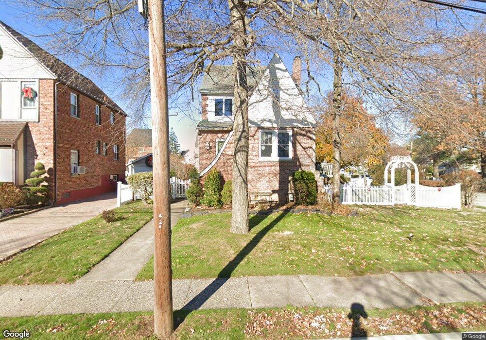 45 Dubonnet Rd, Valley Stream, NY 11581 - photo 1