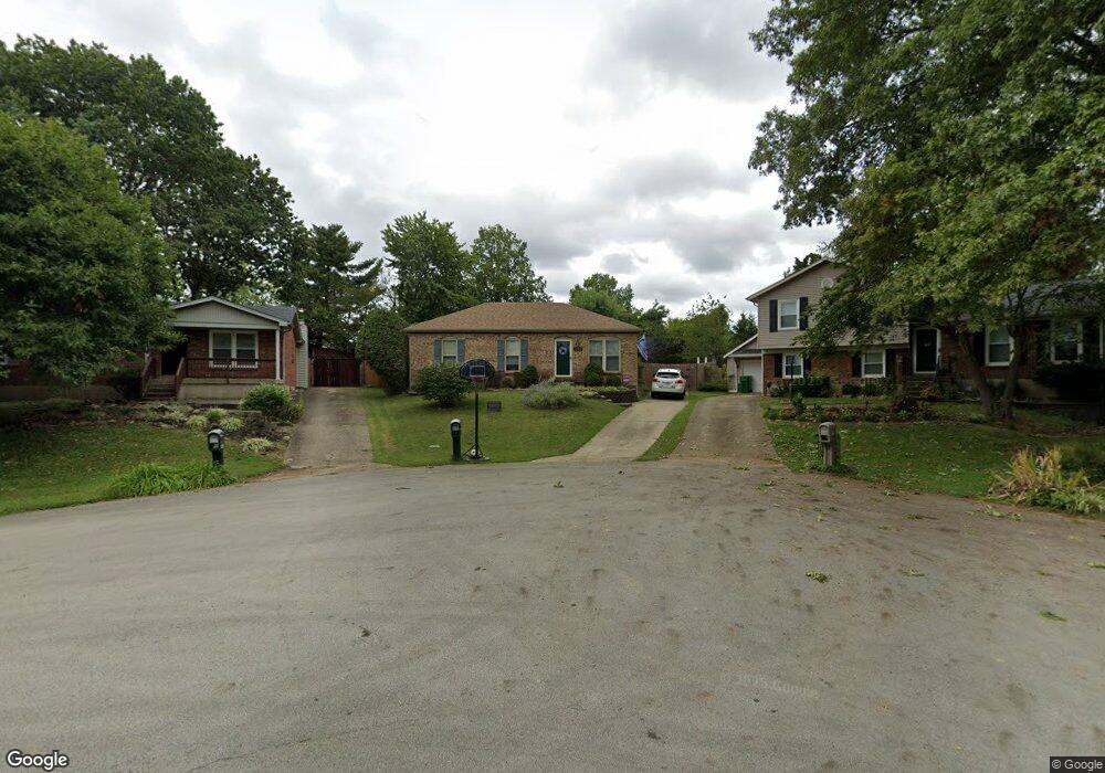 6800 Creedmoor Ct, Louisville, KY 40228 - photo 1