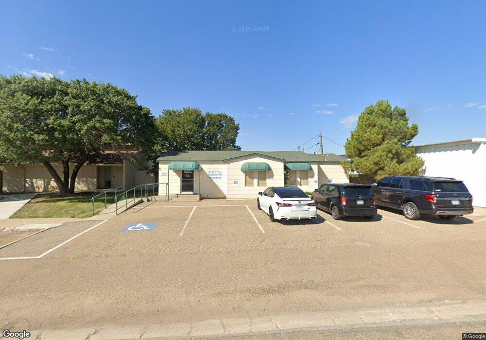 206 S Bliss Ave, Dumas, TX 79029 - photo 1