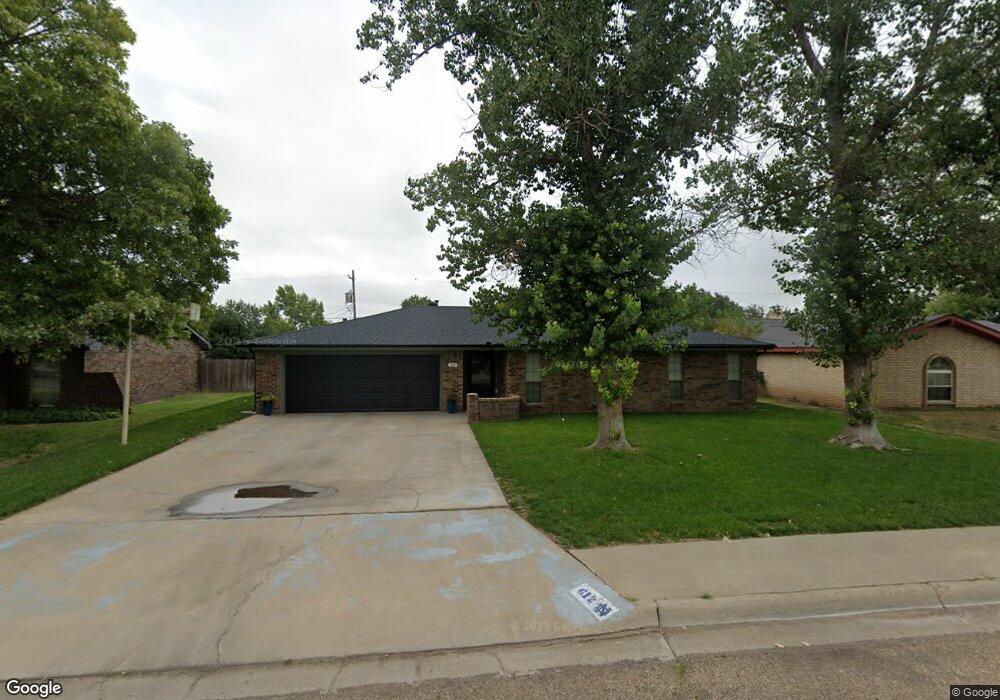 612 Forrest Dr, Dumas, TX 79029 - photo 1
