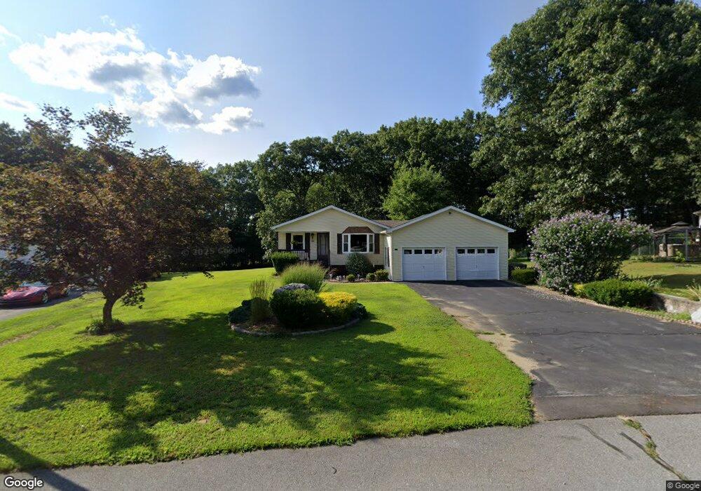 109 Colonial Rd, Plainfield, CT 06374 - photo 1