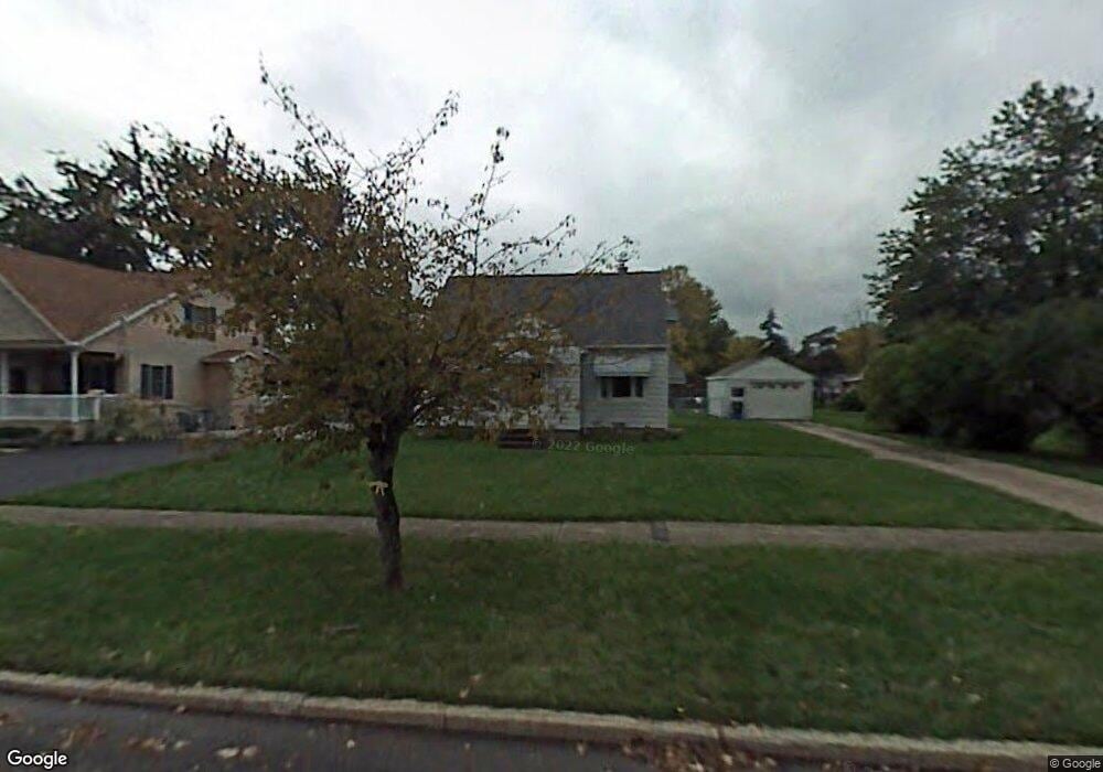 739 Pioneer Dr, North Tonawanda, NY 14120 - photo 1