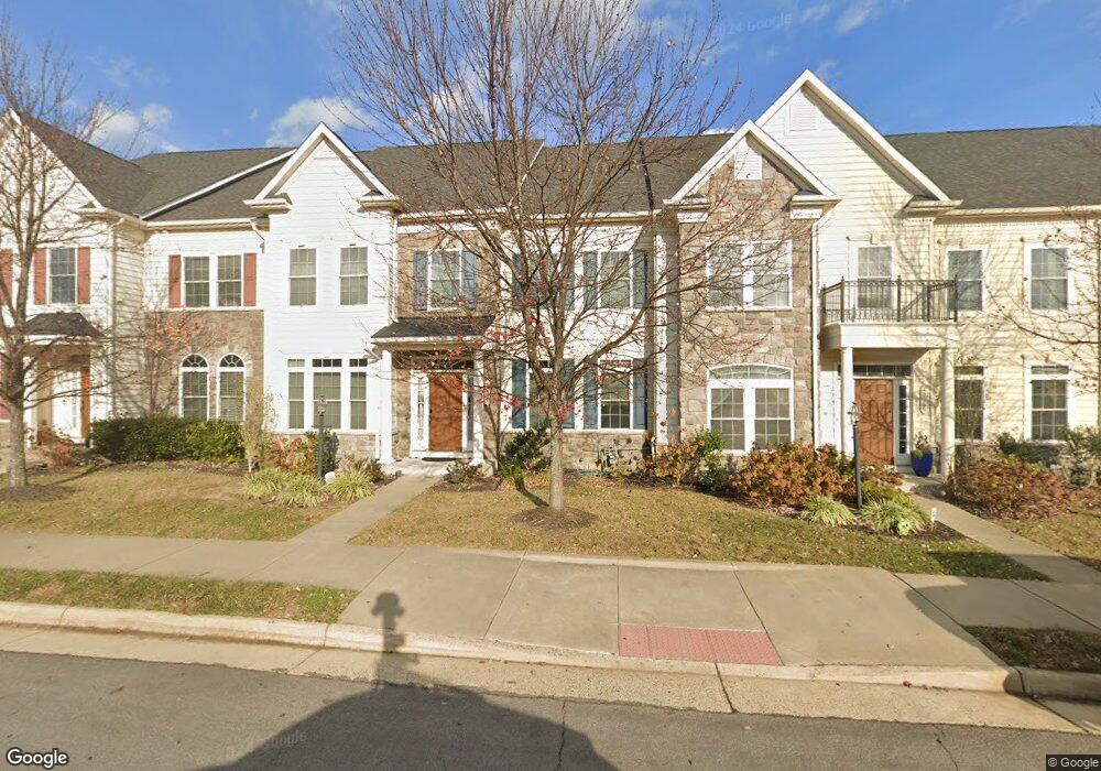 42564 Pine Forest Dr, Chantilly, VA 20152 - photo 1