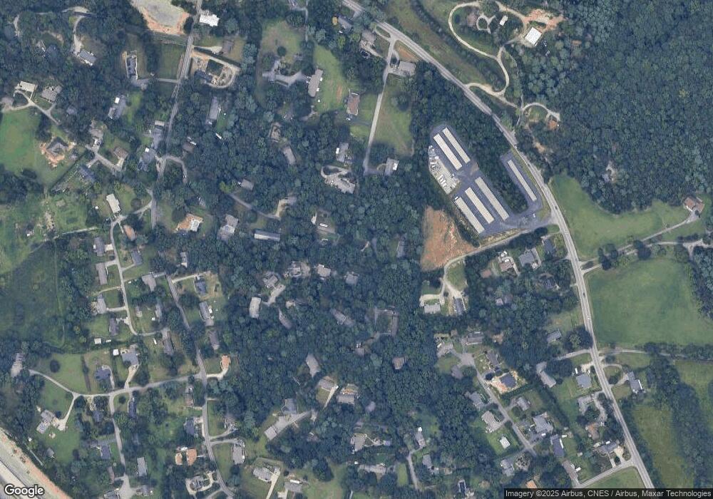 520 Overhill Dr, Hendersonville, NC 28792 - photo 1