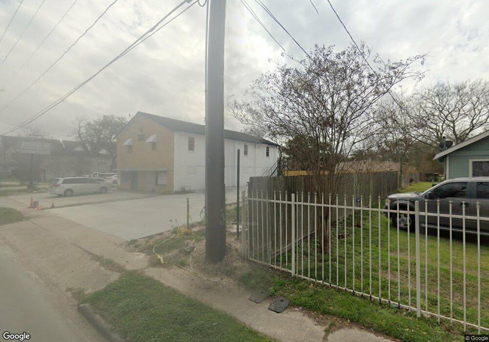 6205 W Montgomery Rd, Houston, TX 77091 - photo 1