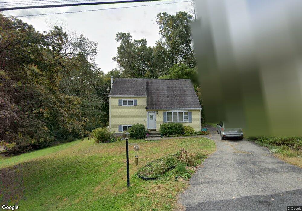 1415 Ivy Rd, Mohegan Lake, NY 10547 - photo 1