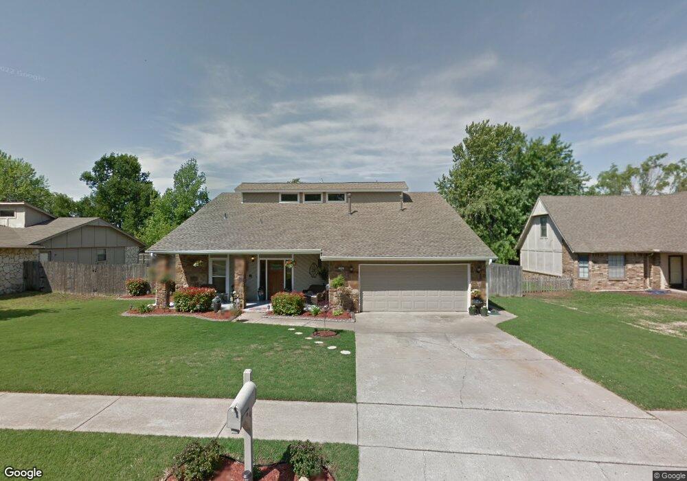 304 N Hemlock Ave, Broken Arrow, OK 74012 - photo 1