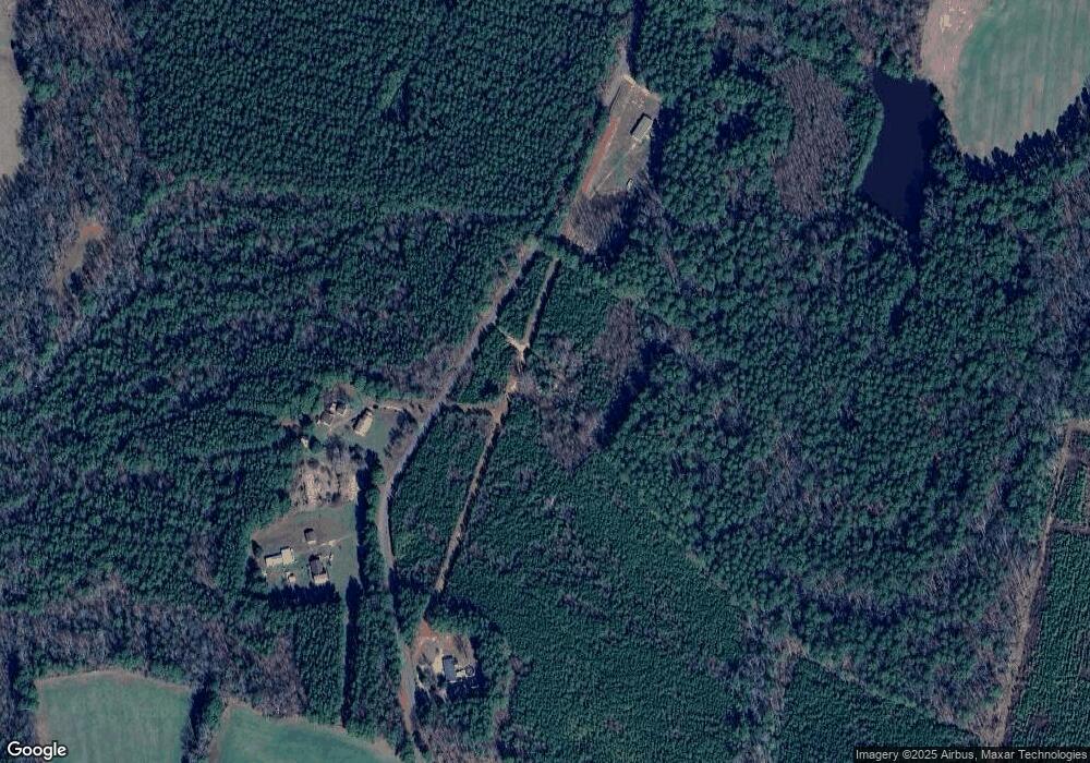 942 Old Pool Rd, Brodnax, VA 23920 - photo 1