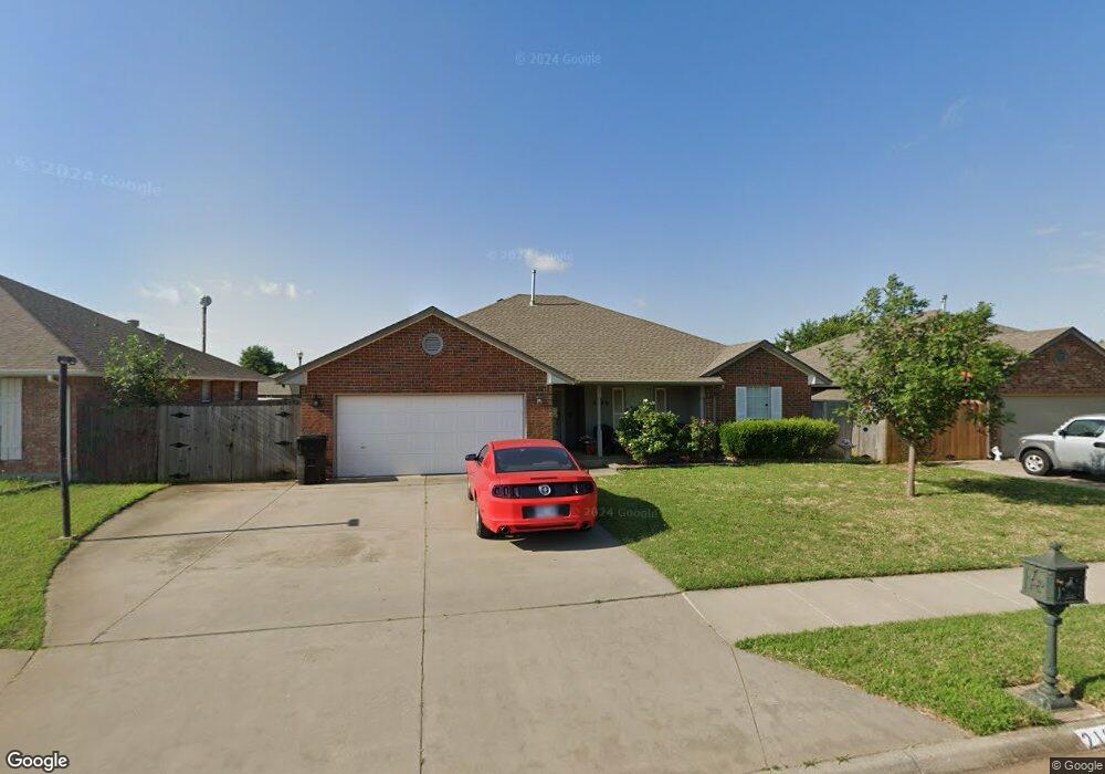 2108 NE 13th St, Moore, OK 73160 - photo 1
