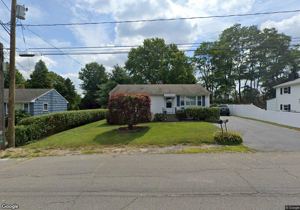 31 Buckland Dr, Waterbury, CT 06704 - photo 1