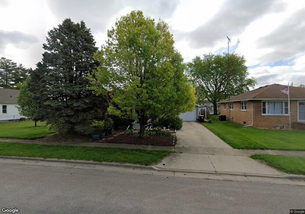 518 N Sherman St, Lincoln, IL 62656 - photo 1