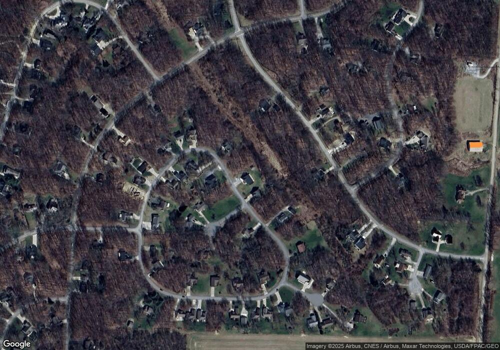 817 Royal Cir, Howard, OH 43028 - photo 1