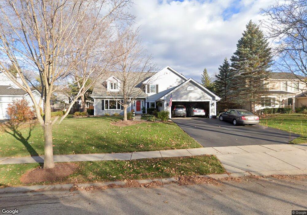 711 Roaring Brook Ln, Algonquin, IL 60102 - photo 1