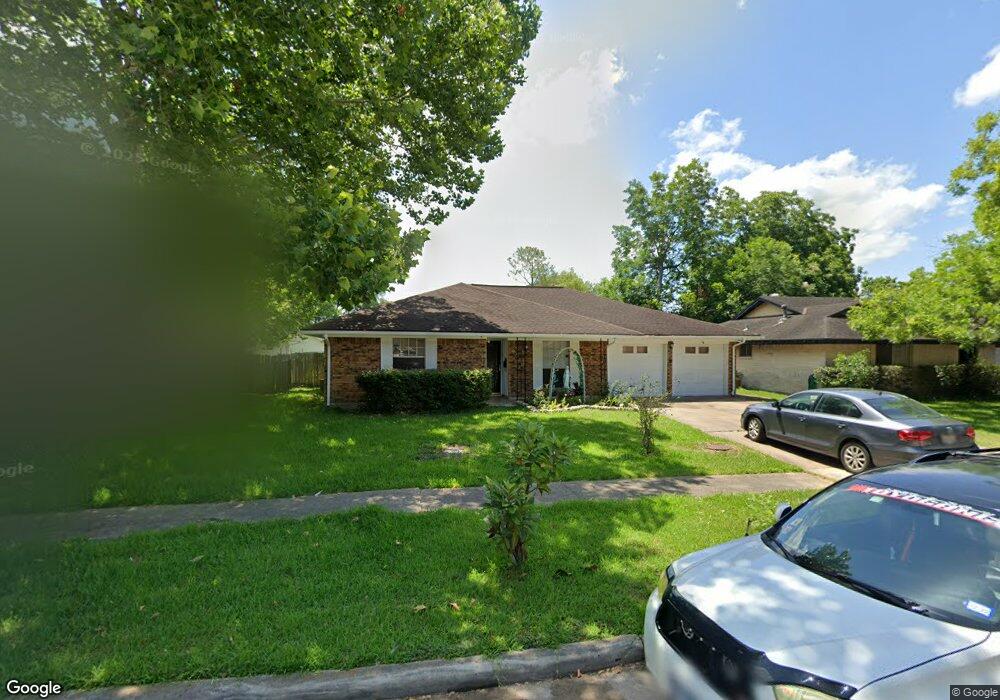 9750 Grenadier Dr, Houston, TX 77089 - photo 1