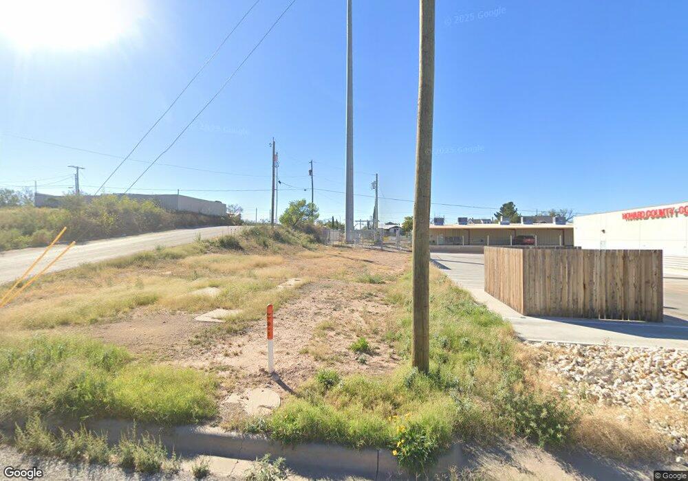 1114 Main, Big Spring, TX 79720 - photo 1