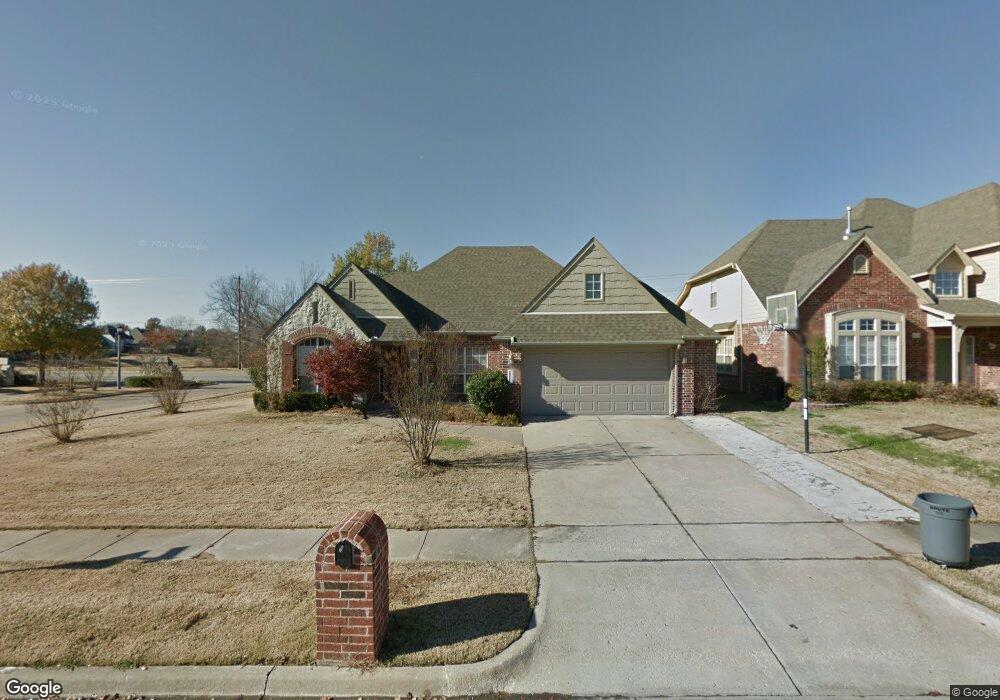 308 N Firewood Ave, Broken Arrow, OK 74012 - photo 1