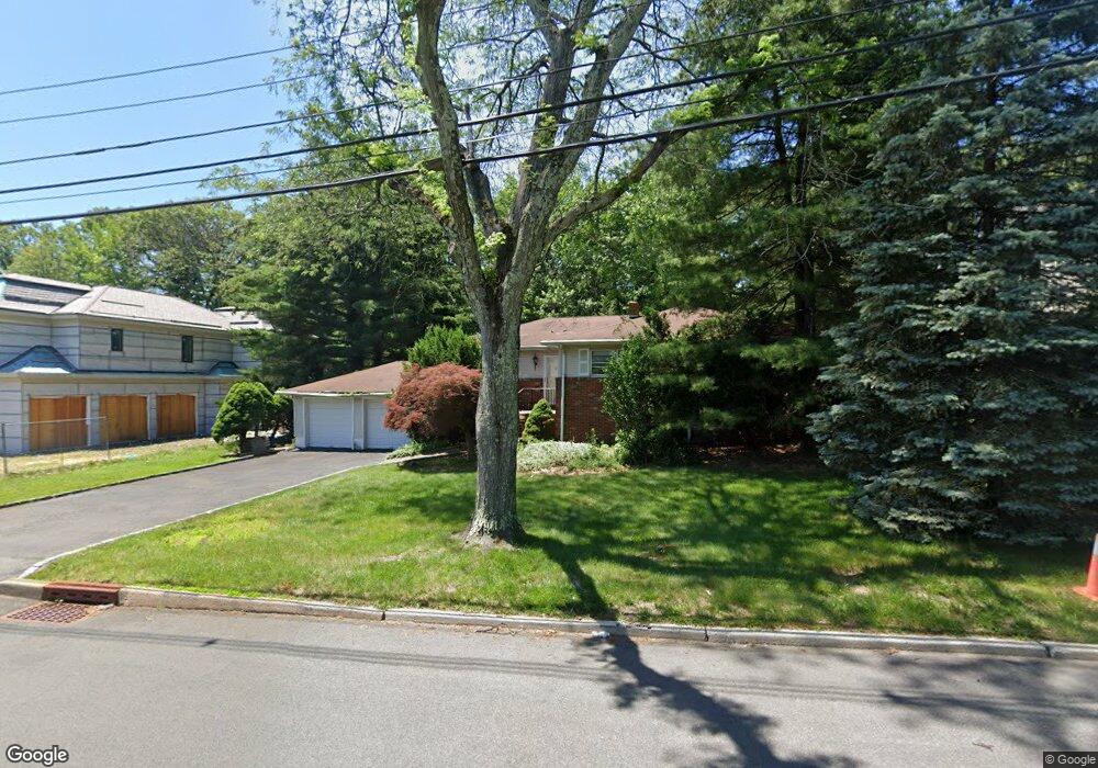 16 Roberts Rd, Englewood Cliffs, NJ 07632 - photo 1