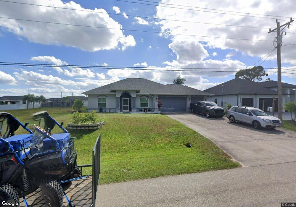 402 Jacaranda Pkwy, Cape Coral, FL 33909 - photo 1