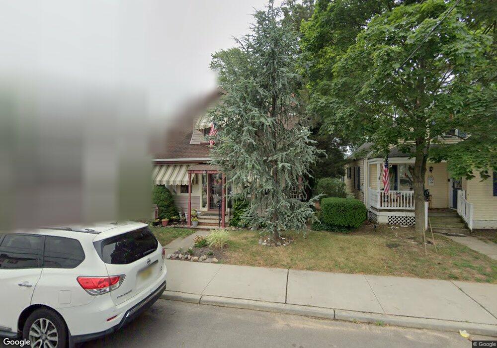 113 Chingarora Ave, Keyport, NJ 07735 - photo 1