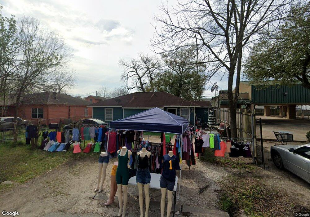 13410 Vicksburg St, Houston, TX 77015 - photo 1