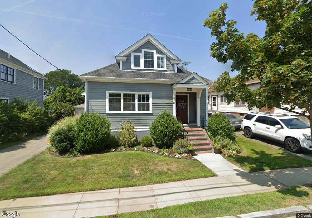 17 Wampatuck Rd, Quincy, MA 02169 - photo 1