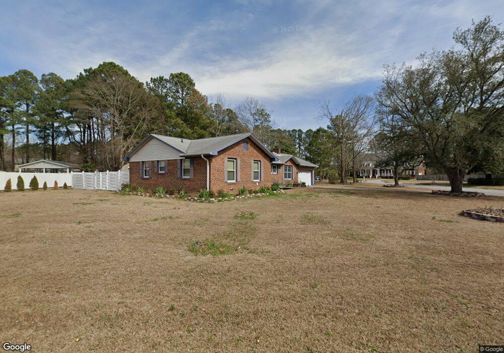 215 Yale Cir, Jacksonville, NC 28546 - photo 1