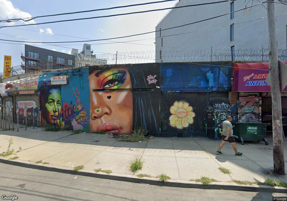 Marina Astoria unit 3-L, Long Island City, NY 11102 - photo 1