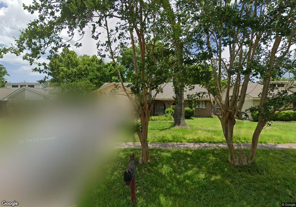 3902 R V Mayfield Dr, Houston, TX 77088 - photo 1