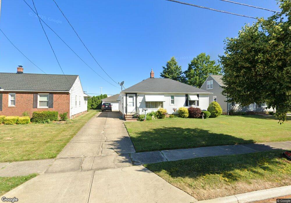 28785 Alton Rd, Wickliffe, OH 44092 - photo 1