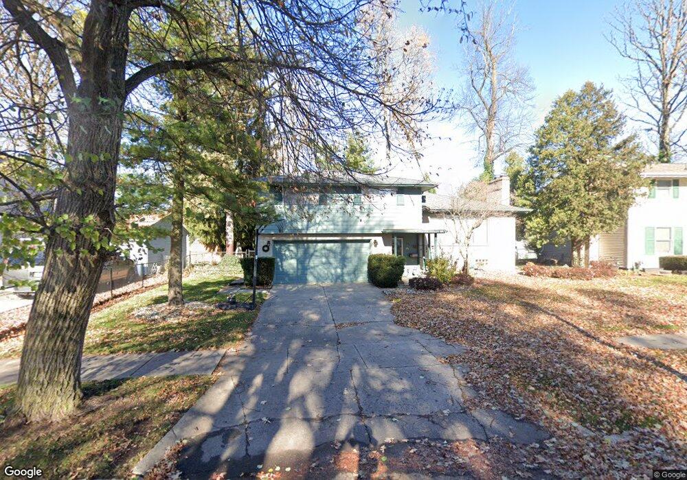 2912 Woodview Dr, Lansing, MI 48911 - photo 1