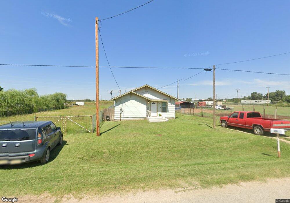 3111 Fisher St unit 3121, Plainview, TX 79072 - photo 1