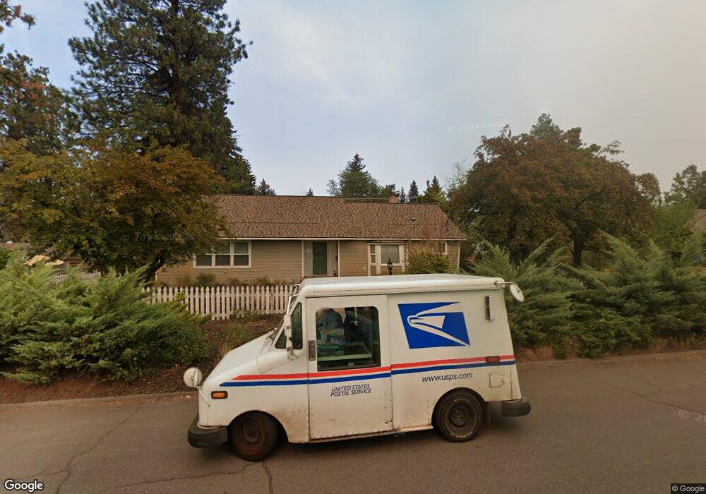 642 NE Emerson Ave, Bend, OR 97701 - photo 1