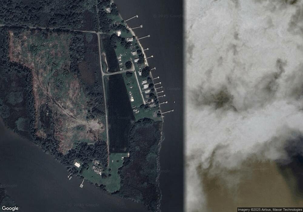 223 Lands End Rd, Tappahannock, VA 22560 - photo 1