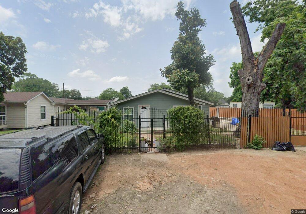 950 Ringold St, Houston, TX 77088 - photo 1