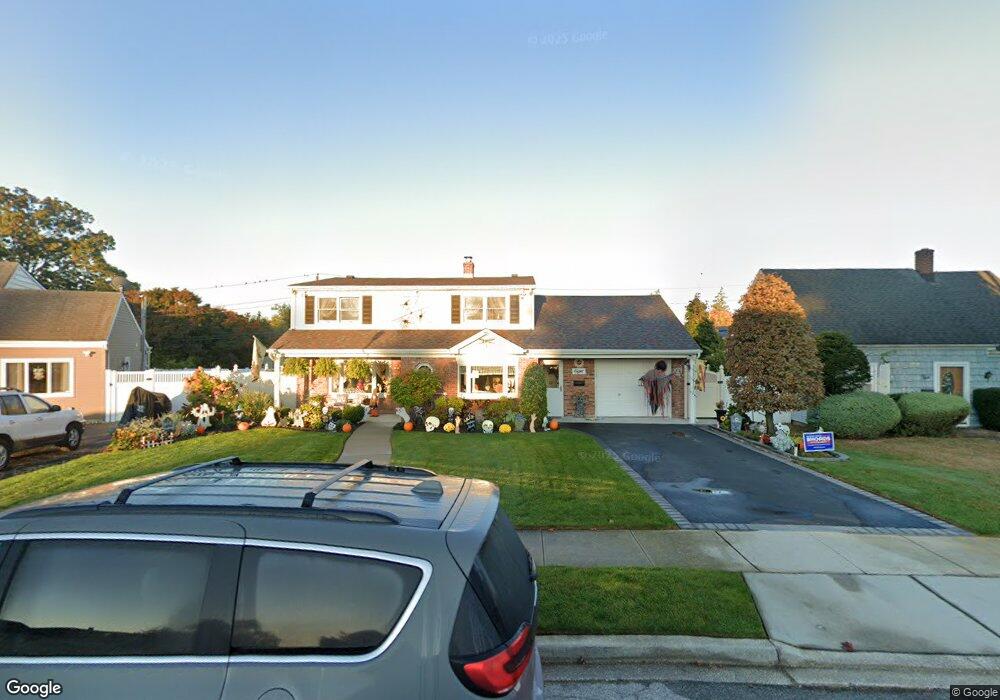 8 Clay Ln, Levittown, NY 11756 - photo 1