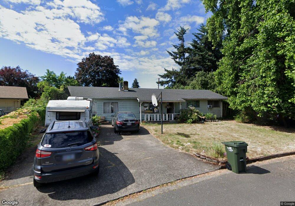 1379 Tamarack St, Springfield, OR 97477 - photo 1