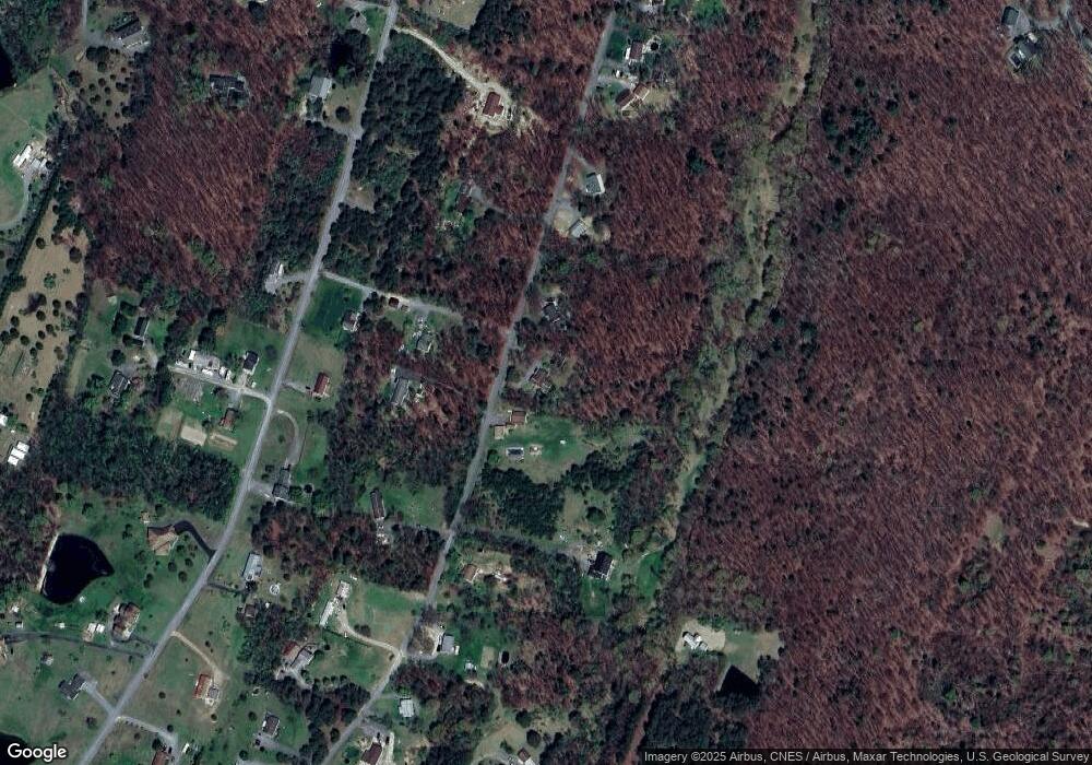 1213 Apple Orchard Cir, Berkeley Springs, WV 25411 - photo 1