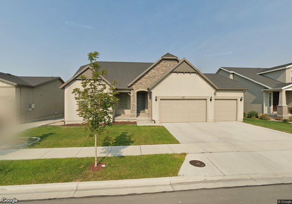 351 N Maple Shade Ln, Lindon, UT 84042 - photo 1