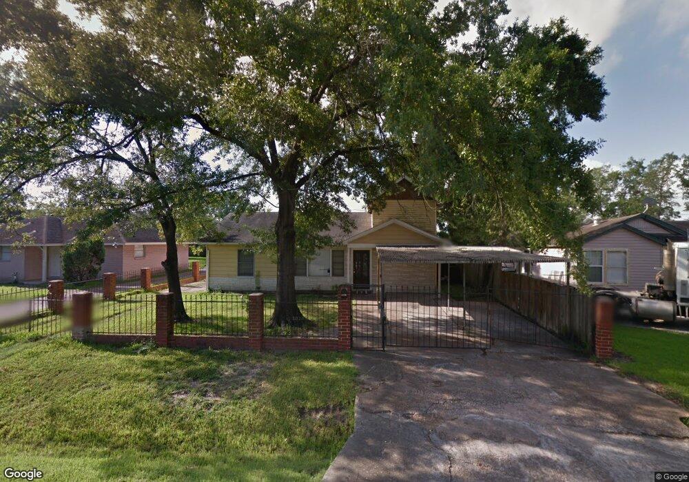 13430 Vicksburg St, Houston, TX 77015 - photo 1