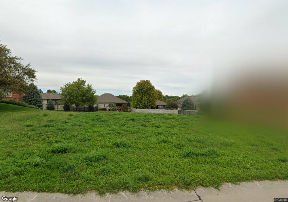 10216 Gertrude Cir, La Vista, NE 68128 - photo 1