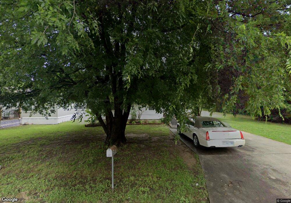 1216 C St NE, Ardmore, OK 73401 - photo 1