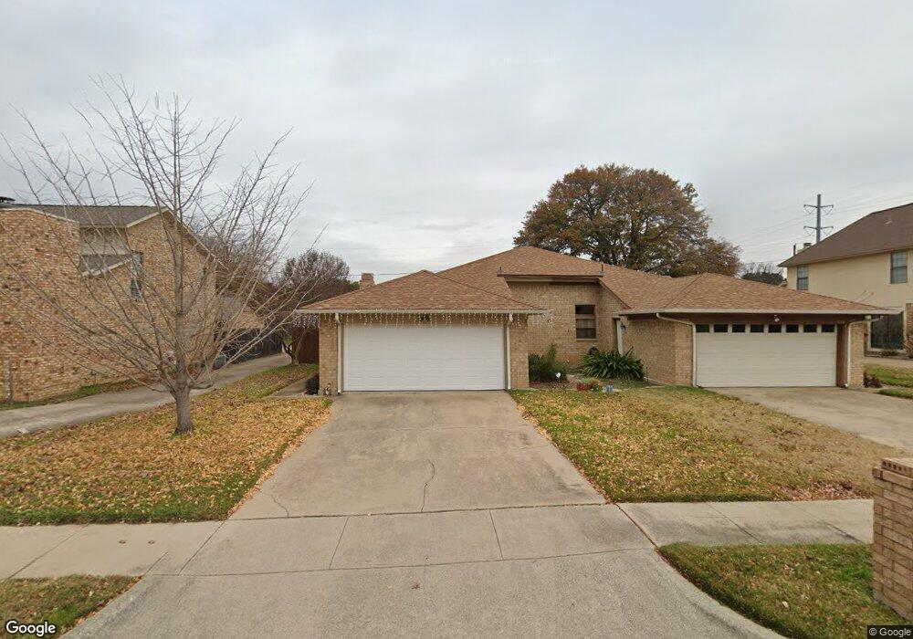 222 Mountainview Dr, Hurst, TX 76054 - photo 1