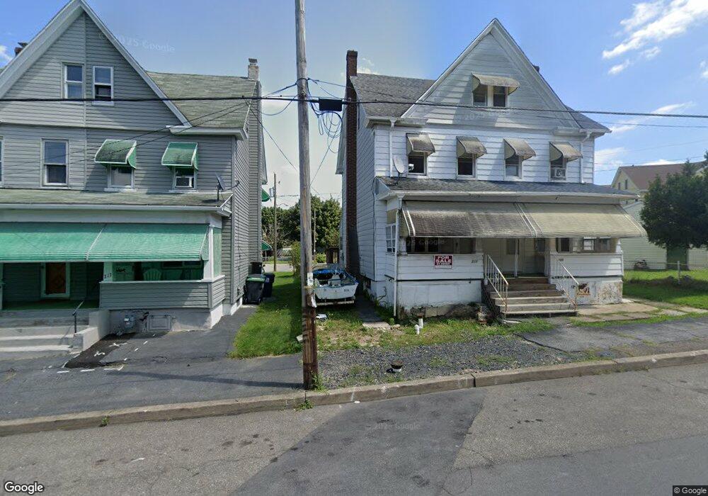 211 Allen St, West Hazleton, PA 18202 - photo 1