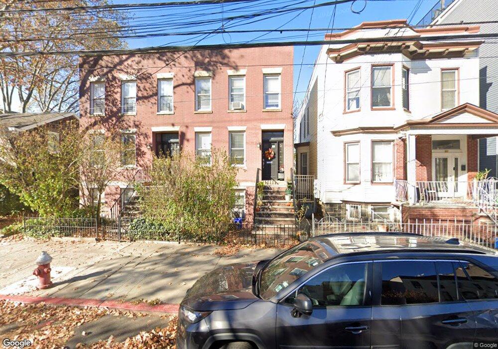 535 Palisade Ave unit 2, Jersey City, NJ 07307 - photo 1